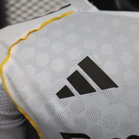 2025/2026 Player Version Real Madrid Home Long Sleeve Football Shirt 1:1 Thai Quality - 图片 4