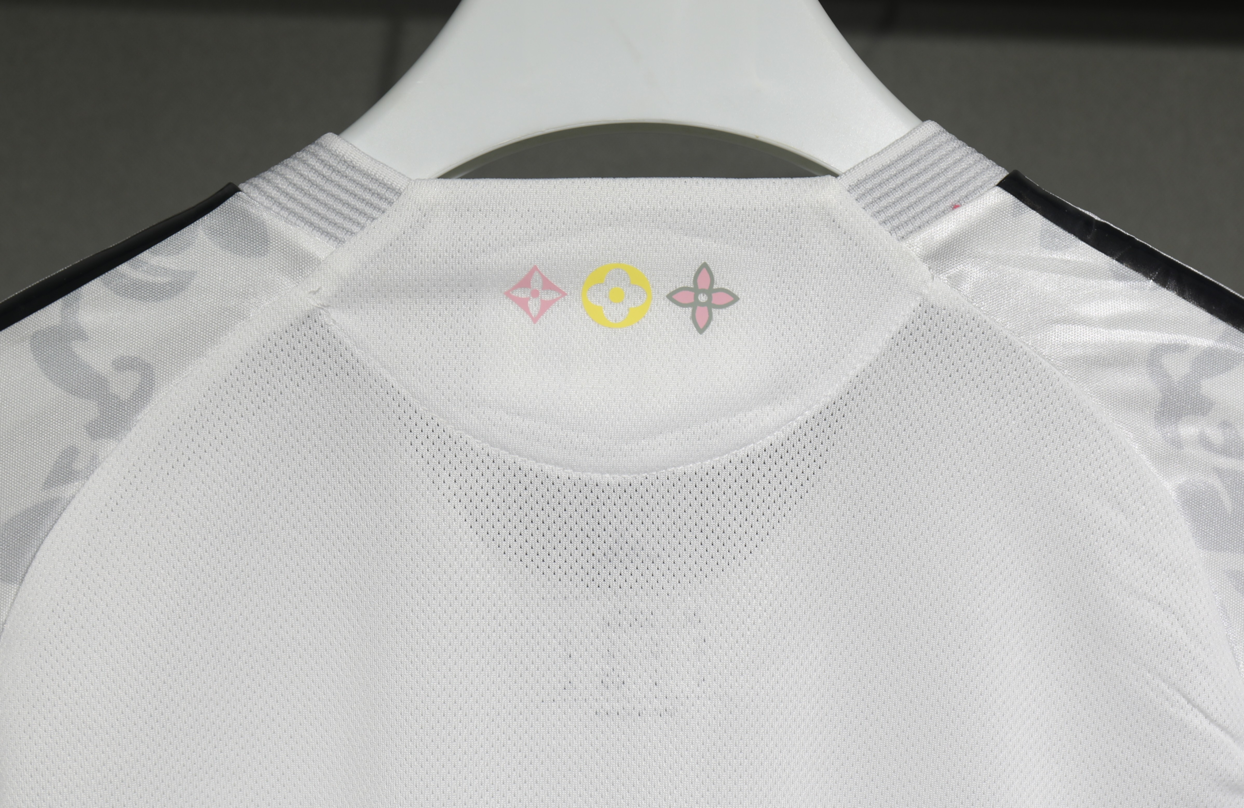 2025/2026 Player Version Real Madrid Galaxy Lights Co-Branded Football Shirt 1:1 Thai Quality - 图片 2