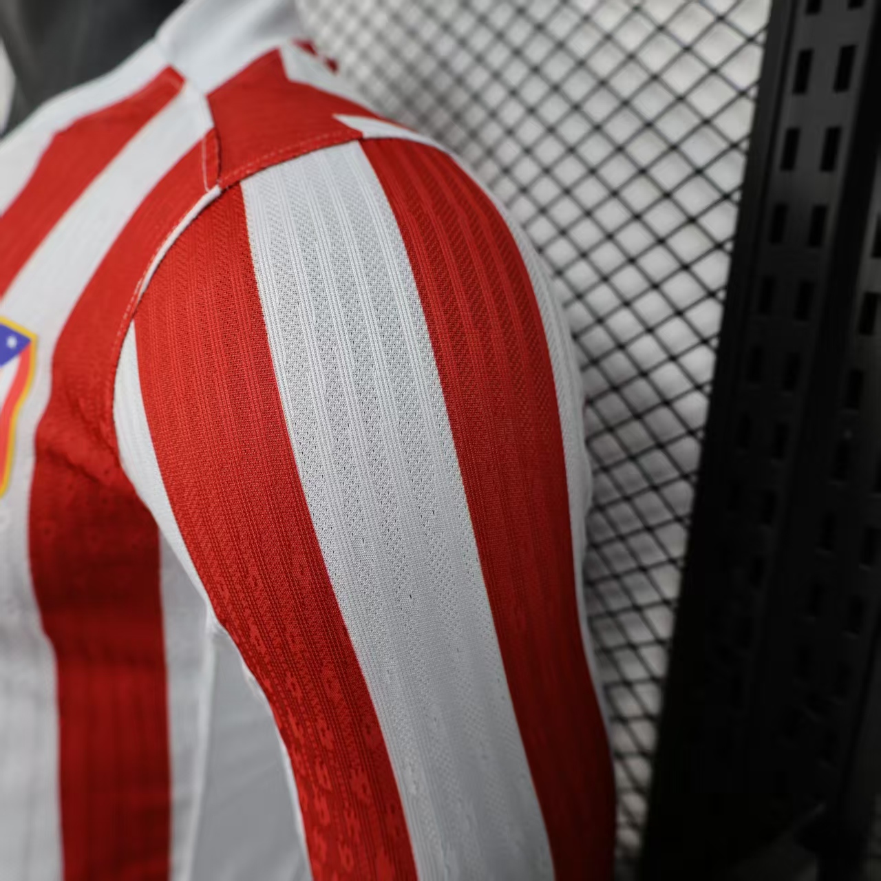 2025/2026 Long Sleeve Player Version Atletico Madrid Home Soccer Jersey 1:1 Thai Quality - 图片 7