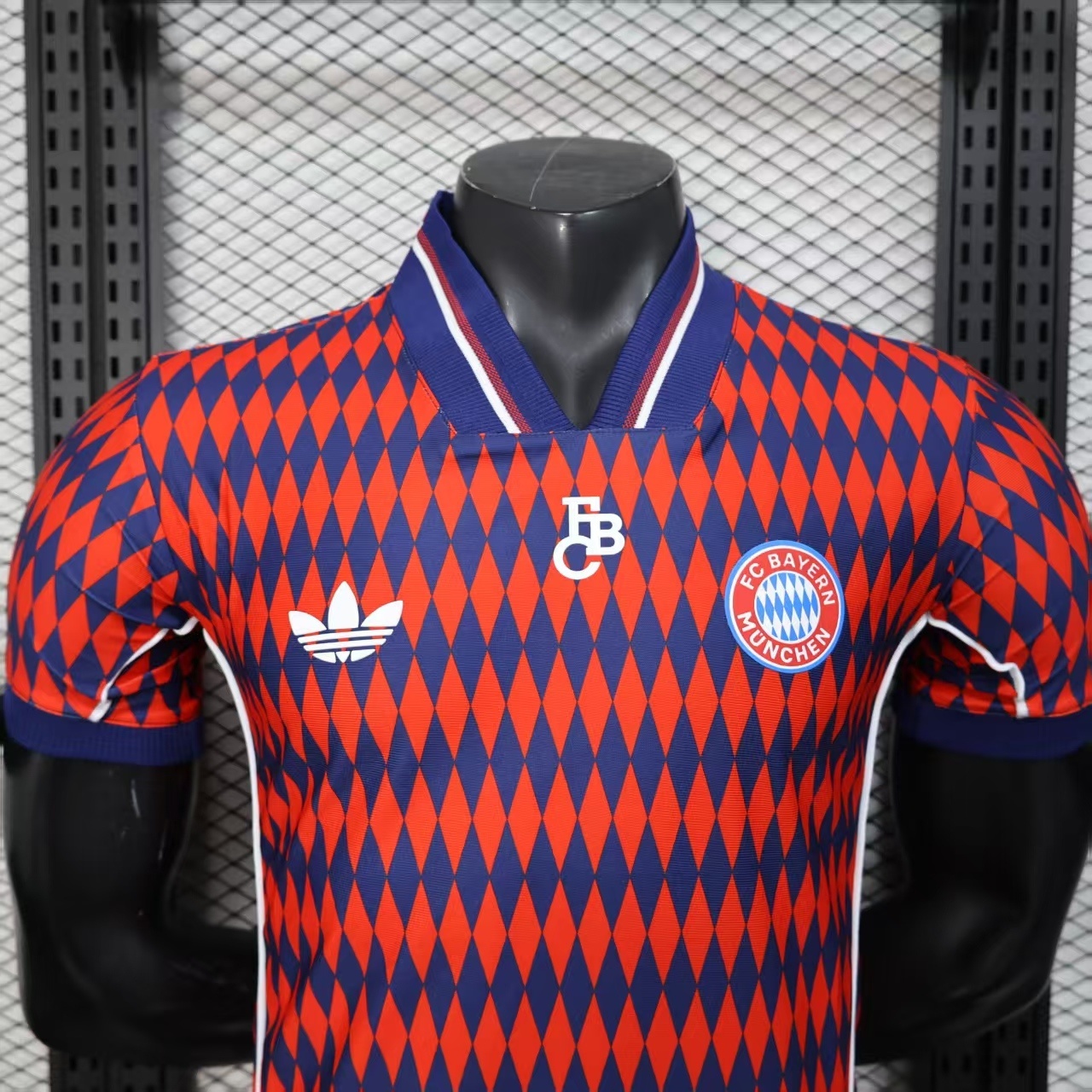 2025/2026 Player Version Bayern Munich Edition Special Red Football Shirt 1:1 Thai Quality - 图片 3