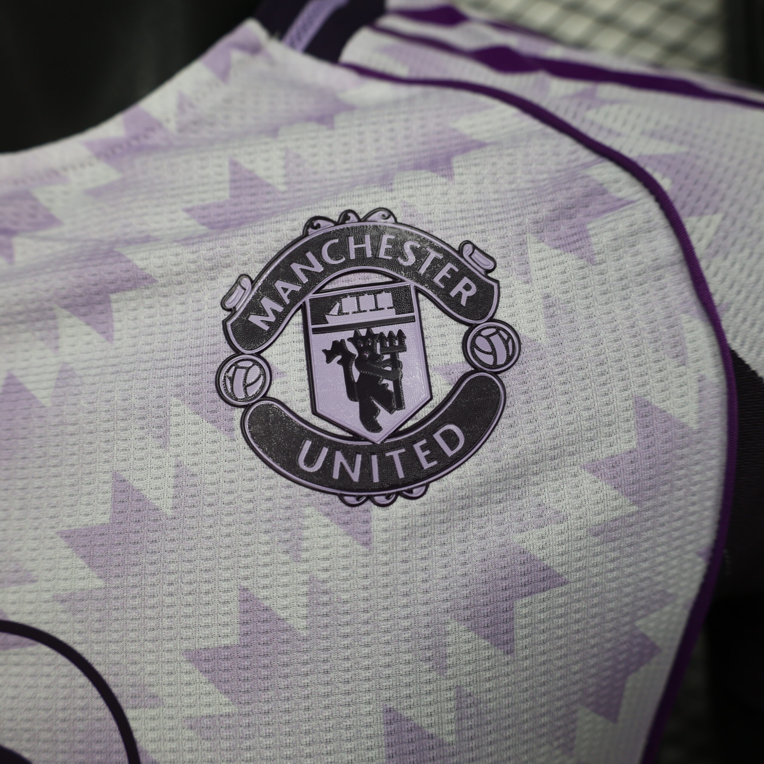 2025/2026 Player Version Manchester United Pecial Edition White Purple Football Shirt 1:1 Thai Quality - 图片 5