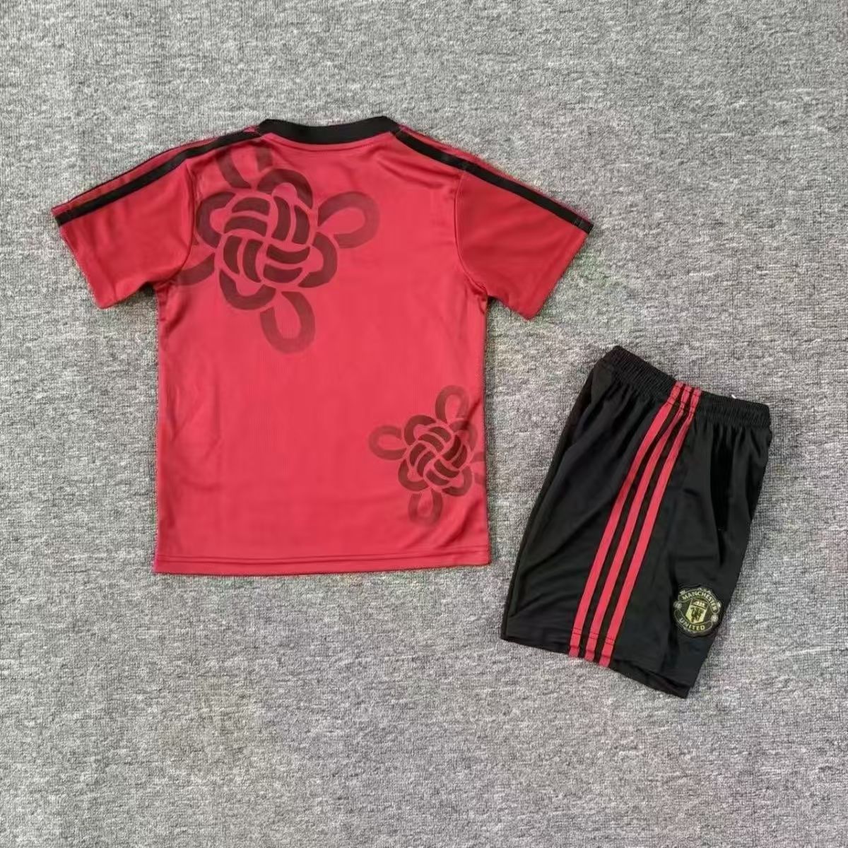 2025/2026 Manchester United Year Horse Special Edition Red Football Shirt 1:1 Thai Quality Kids Size - 图片 2