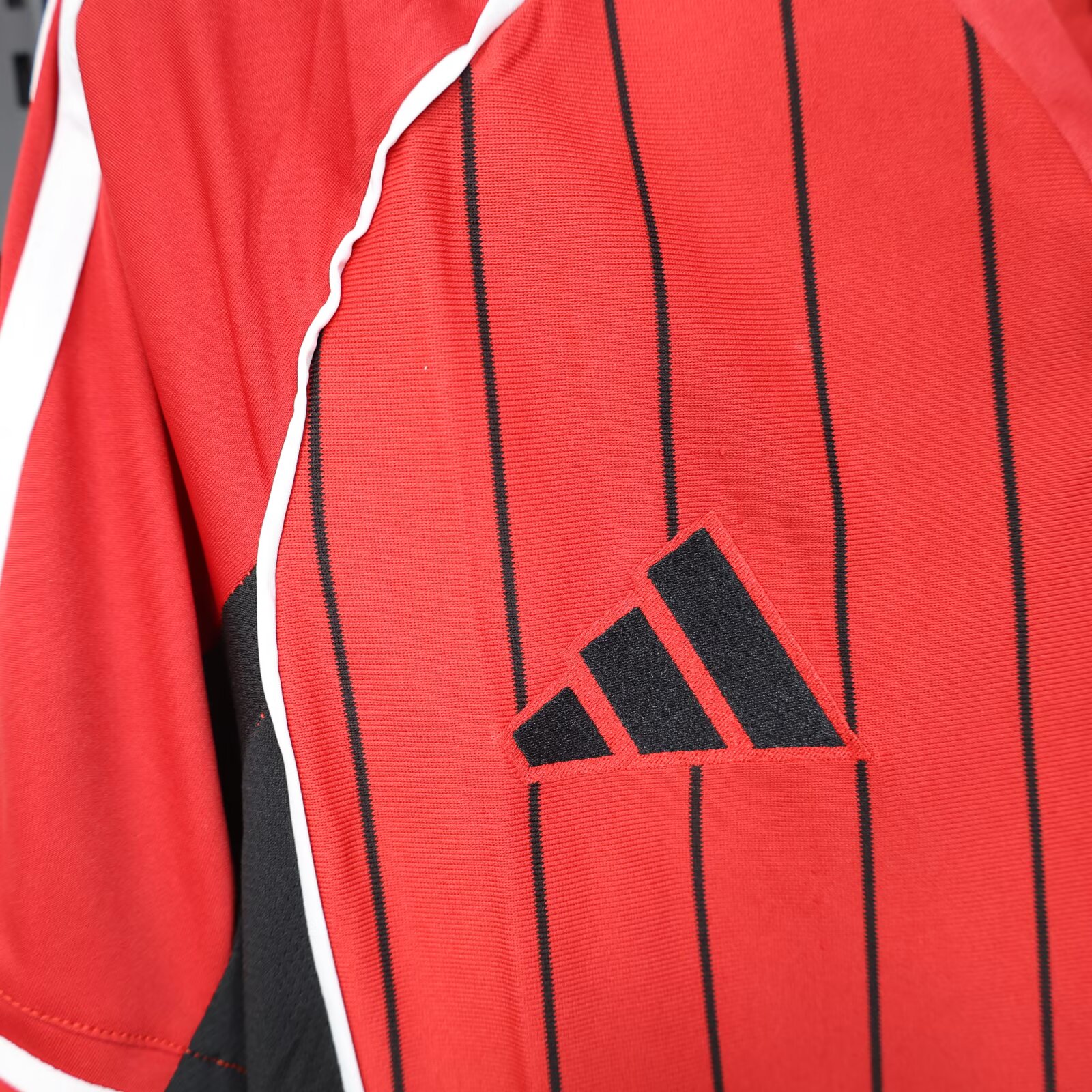 2025/2026 Manchester United Buttons Special Edition Red Football Shirt 1:1 Thai Quality - 图片 5