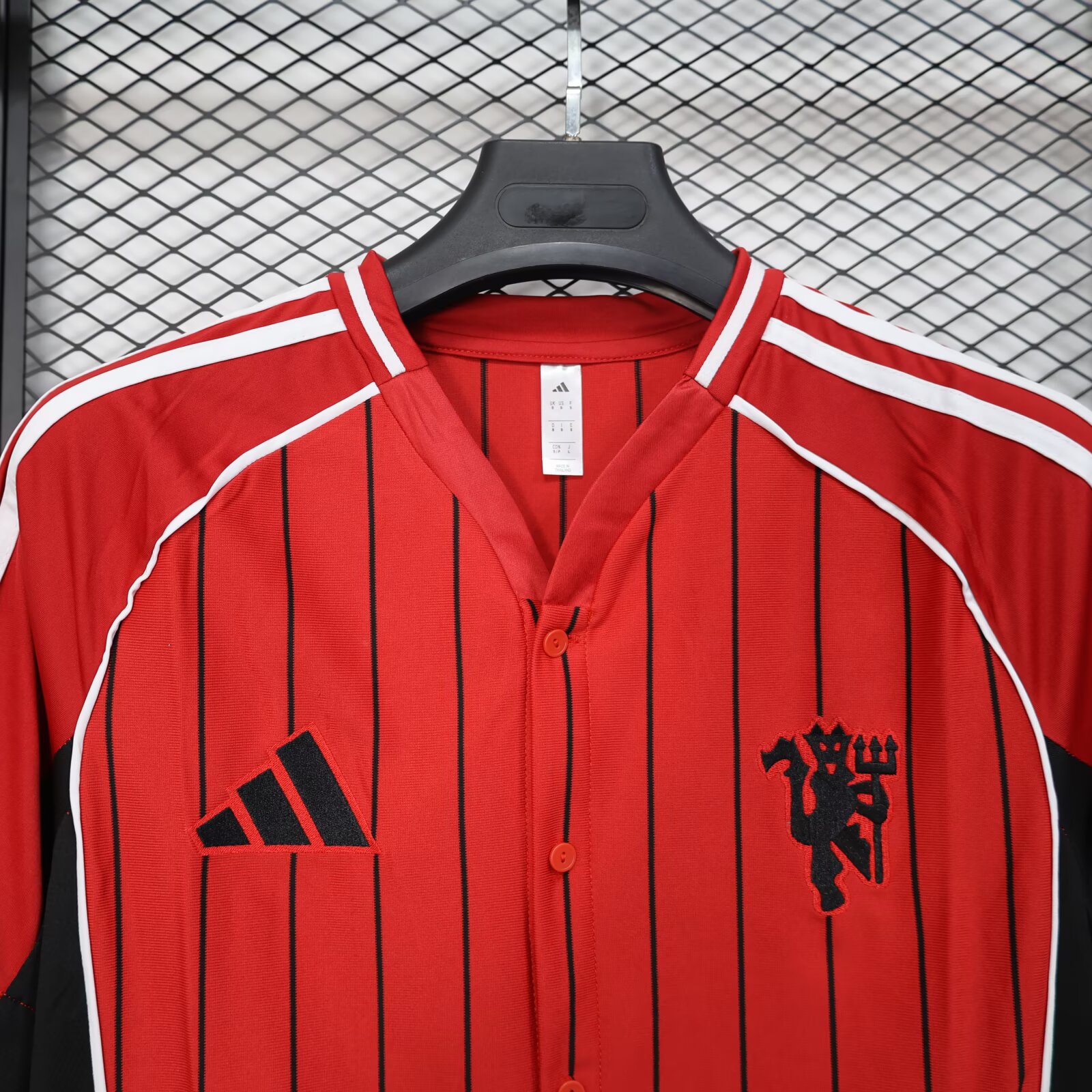 2025/2026 Manchester United Buttons Special Edition Red Football Shirt 1:1 Thai Quality - 图片 3