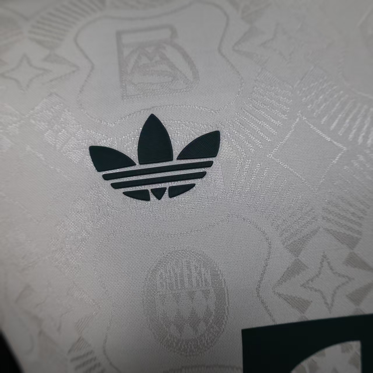 2025/2026 Player Version Bayern Munich Beer Edition Football Shirt 1:1 Thai Quality - 图片 4