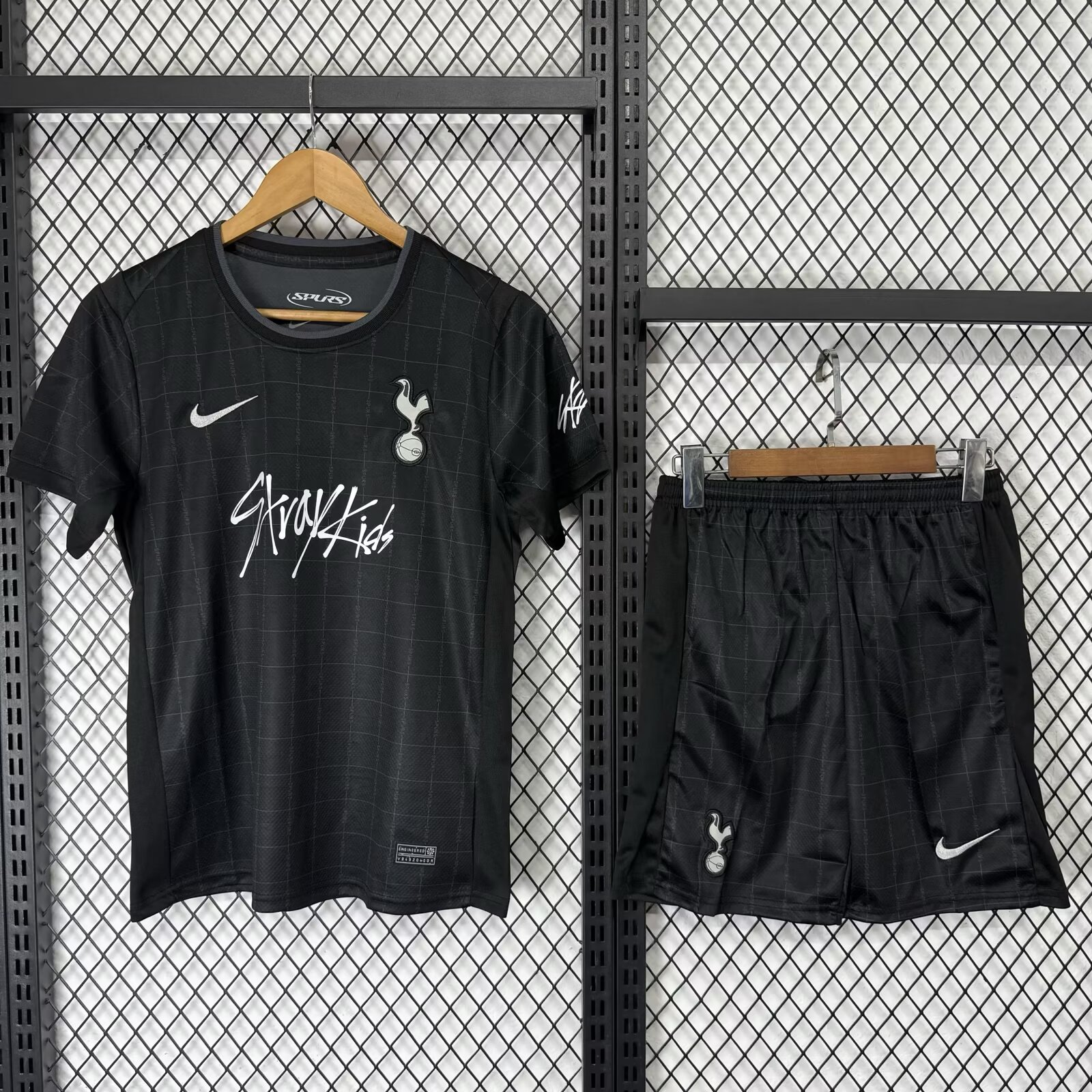 2025/2026 Tottenham Co-Branded Edition Black Soccer Jersey 1:1 Thai Quality Kids Size