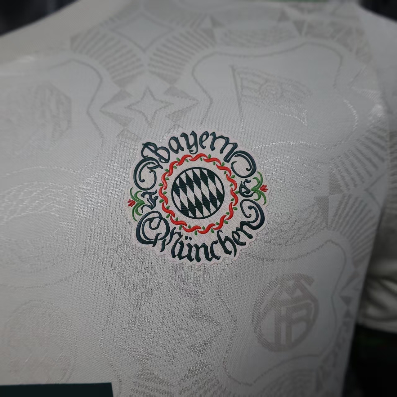 2025/2026 Player Version Bayern Munich Beer Edition Football Shirt 1:1 Thai Quality - 图片 5