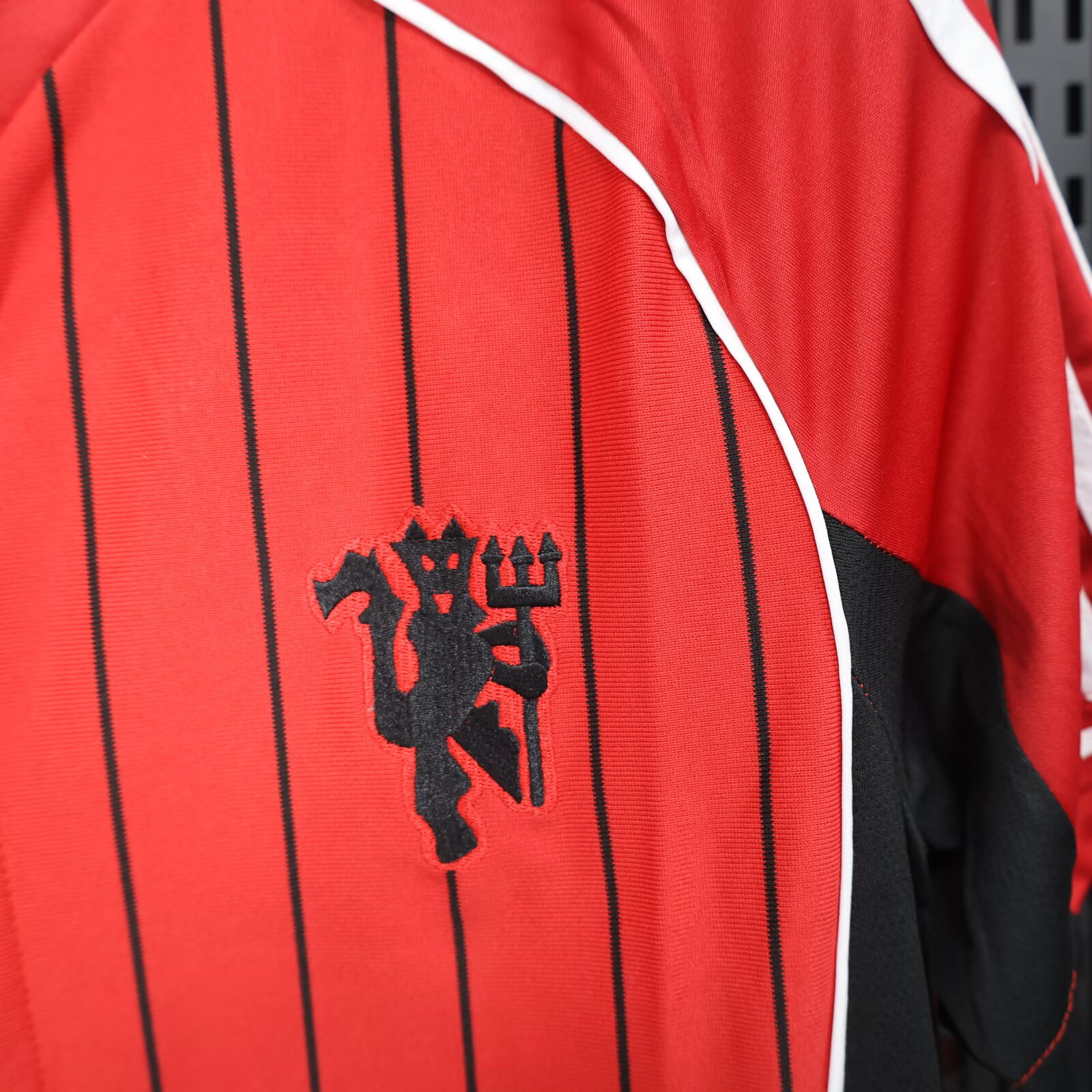 2025/2026 Manchester United Buttons Special Edition Red Football Shirt 1:1 Thai Quality - 图片 6