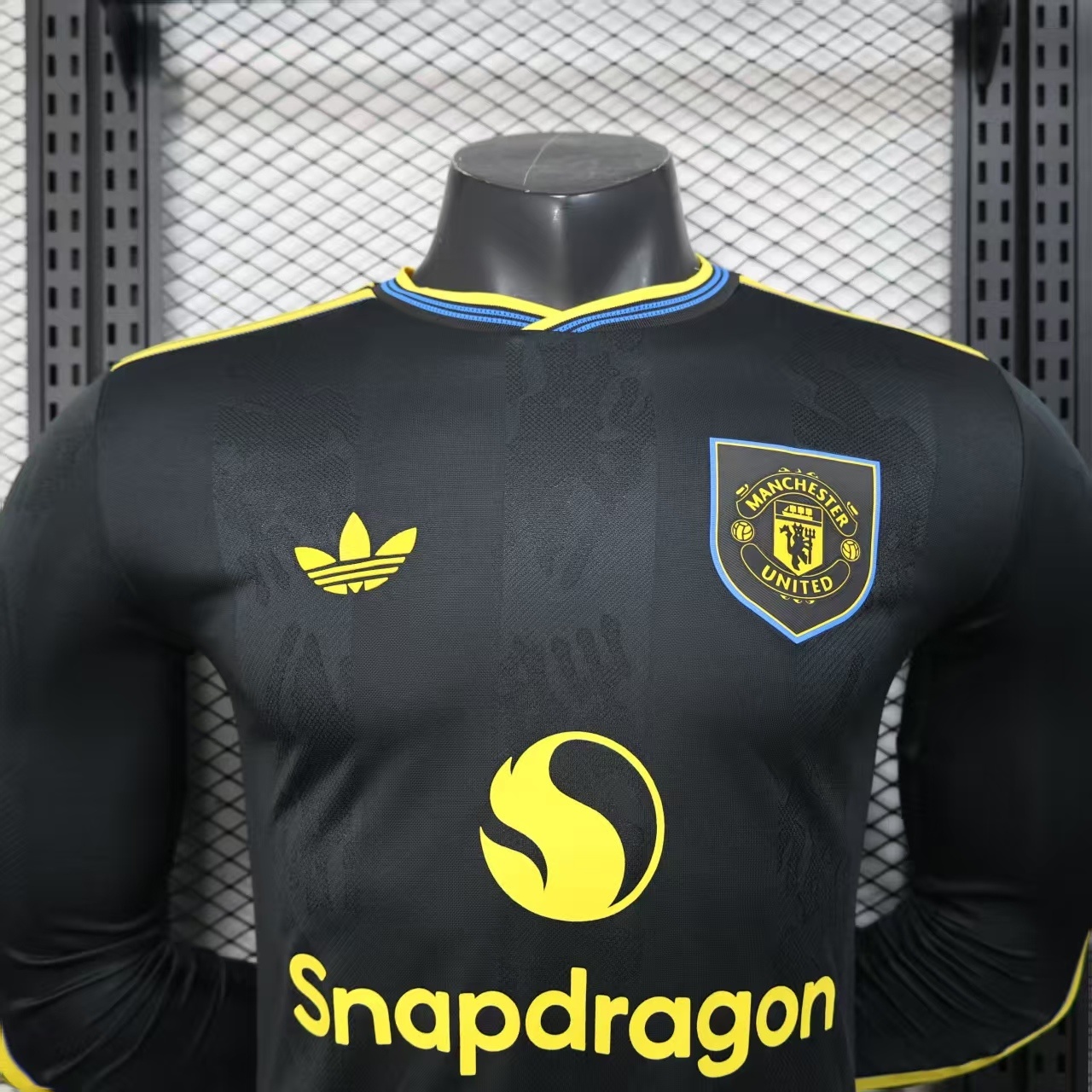 2025/2026 Player Version Manchester United Third Away Long Sleeve Football Shirt 1:1 Thai Quality - 图片 3